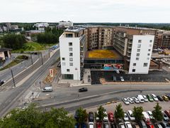 Vuonna 2025 POK avasi uusia Sale-myymälöitä. Kuvassa Kalevan Hippos-opiskelijakorttelin oma Sale Hippos.