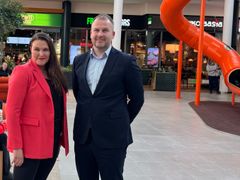 “Alueen kasvu- ja kehitysnäkymät ovat erinomaiset ja uskomme Kauppakeskus Myllyn laajaan vetovoimaan myös tulevaisuudessa. Haluamme jatkuvasti kehittää palvelujamme vahvassa kasvussa olevalle asiakasomistajajoukollemme”, kertoo Turun Osuuskaupan toimitusjohtaja Niklas Österlund. Myös Kauppakeskus Myllyn toimitusjohtaja Mari Hantula iloitsee siitä, että Myllyn paikallinen omistus vahvistuu.