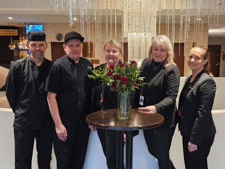 World Luxury Awards -tunnustukset otettiin ilolla vastaan Radisson Blu Marina Palace Hotellissa