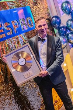 Toimitusjohtaja Antti Savolainen yhtiön 10-vuotisgaalassa marraskuussa 2025.