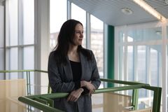 Tuomisen työnantaja Despro muutti marraskuussa 2025 uusiin, isompiin toimitiloihin päätoimipaikallaan Tampereella. Tilavalinnassa huomioitiin positiiviset kasvunäkymät ja varauduttiin henkilöstömäärän merkittävään lisäykseen lähivuosina: tavoitteena on tuplata henkilöstömäärä vuoteen 2028 mennessä.