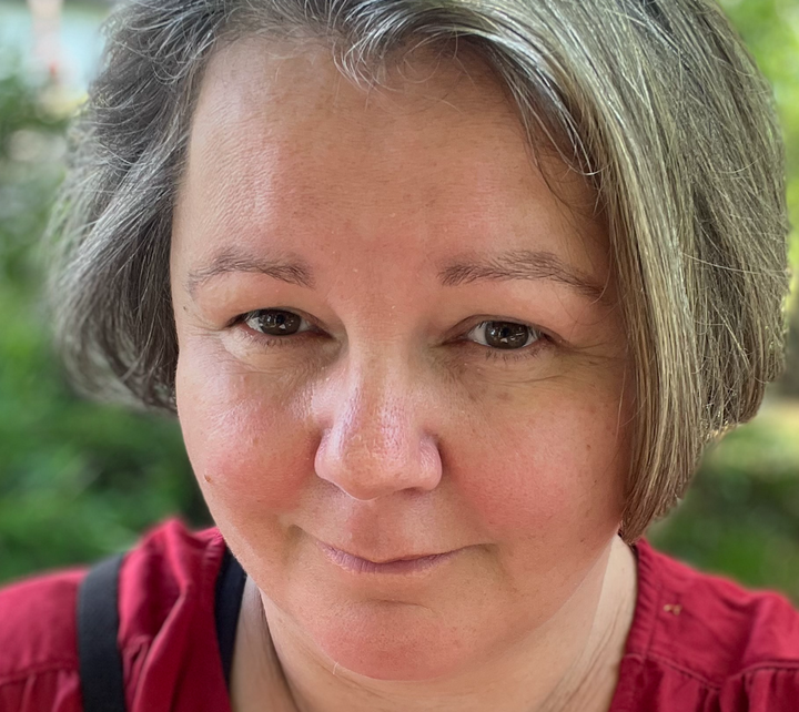 Aino Ketonen työskentelee Vantaan kaupunginkirjaston aineistopäällikkönä.