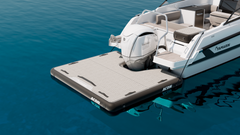With additional deck area that extends around the engines, the Airdeck enables new possibilities for families and friends.