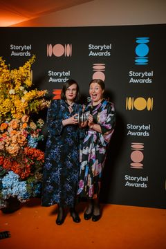 Kaisa Koskinen ja Essi Tapaninen Storytel Awards 2024