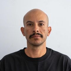 Manu Quintero esiintyy Maailma kylässä -festivaalilla