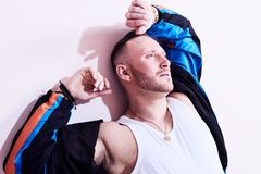 Lauri Mikkola -pressikuva3