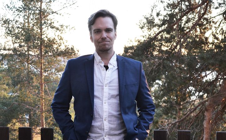 Risto-Matti Matero tutki Suomen ja Saksan vihreiden puolueiden aatteellisia taustoja. Kuva: Joona Matero