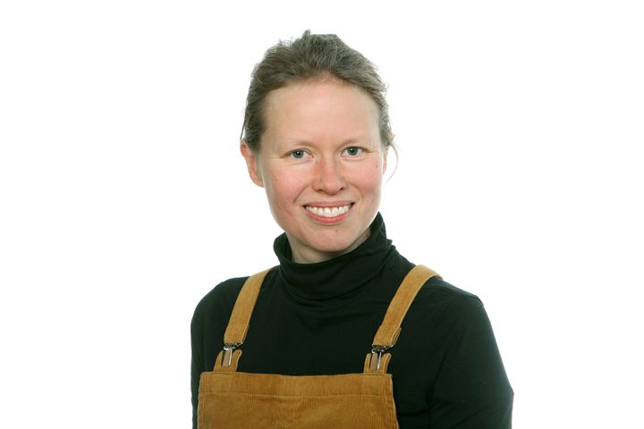 Liia-Maria Raippalinna tutki ruokahävikistä käytyä mediakeskustelua.