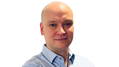 Antti Liski on tilastotieteen alan työelämäprofessori Jyväskylän yliopistossa. Hänen tehtävänään on erityisesti kehittää tilastotieteen ja datatieteen diplomi-insinöörikoulutuksen työelämäyhteistyötä.