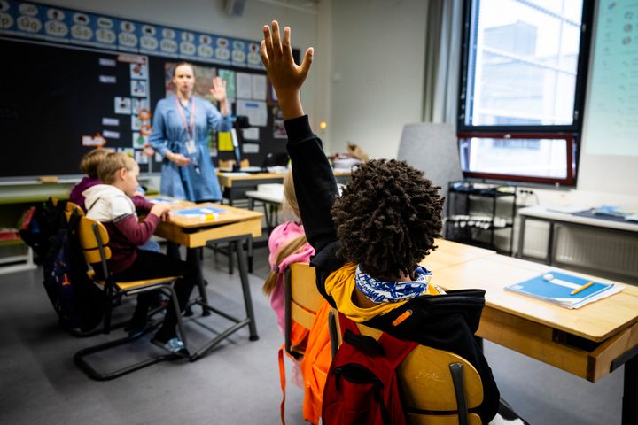 "Kun tukea tarjotaan riittävän aikaisin ja matalalla kynnyksellä, voi jo omassa ryhmässä tarjottu tuki ratkoa haasteita”, toteaa apualaisprofessori Kati Vasalampi.