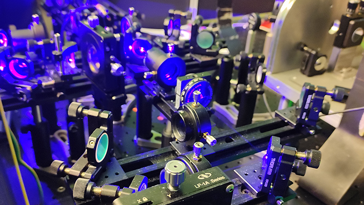 Radioaktiivisten molekyylien ydinrakenne mitattiin lasereiden avulla.