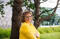 Professori Kaisa Miettisen tutkimusryhmä tutkii monitavoiteoptimointia ja kehittää työkaluja päätöksenteon tukemiseen tilanteissa, joissa on useita ristiriitaisia tavoitteita.