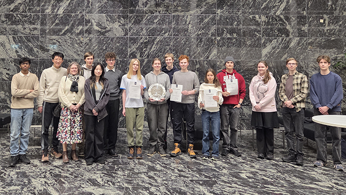 Kilpailussa palkittiin kiertopalkinnolla paras lukio. Jyväskylän Lyseon lukio sai kiertopalkintoon nimensä vuonna 2026.