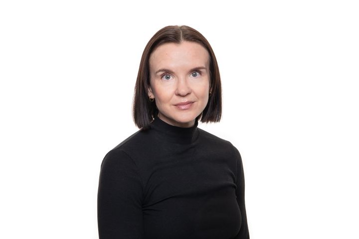 Suvi Lambergin väitöstutkimus osoitti, että pelkkä seisominen ei ole riittävän tehokas keino verensokerin parantamiseen.