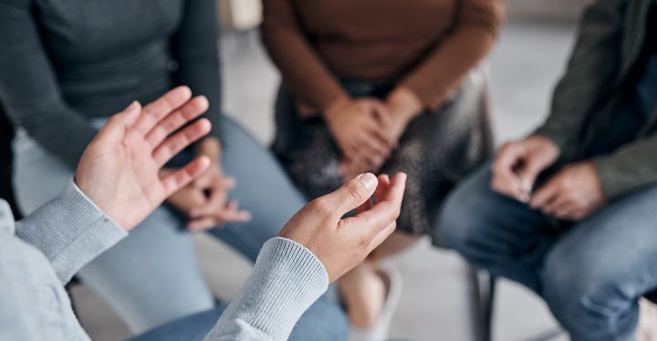 Avoimen dialogin hoitomalli on syntynyt Länsi-Pohjan sairaanhoitopiirin psykiatrian tulosalueen ja Jyväskylän yliopiston psykologian laitoksen kehitys- ja tutkimusyhteistyössä.