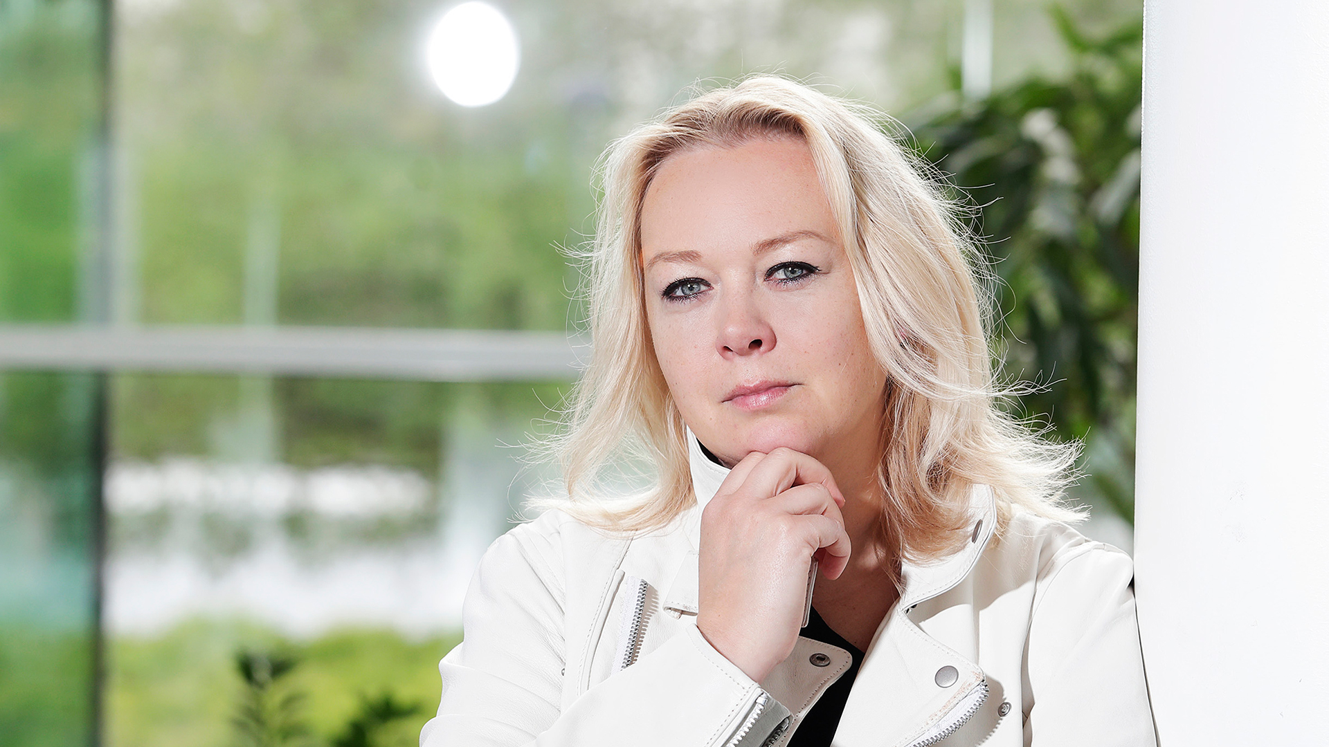 Tutkimus: Sosiaaliset tarpeet ajavat nuoria jakamaan väärää tietoa