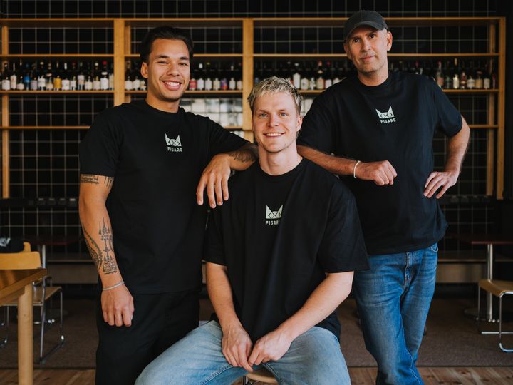 Kuvassa keskellä Joonas Vanhanen, vasemmalla Arttu Salonen ja oikealla Tommi Leino. Kuva: Robert Lindström