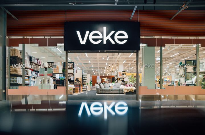 Veke Helsinki sijaitsee Lanternan kauppakeskuksen ensimmäisessä kerroksessa.