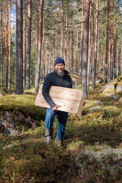 Tapio Anttila on kansainvälisesti palkittu suomalainen sisustusarkkitehti ja muotoilija.