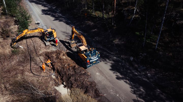Järvi-Suomen Energia, maakaapelin asennus
