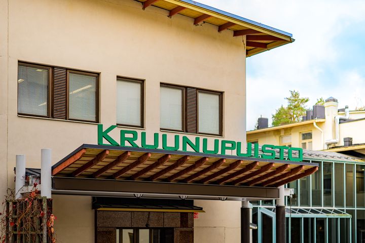 Kruunupuiston%20p%E4%E4sis%E4%E4nk%E4ynti