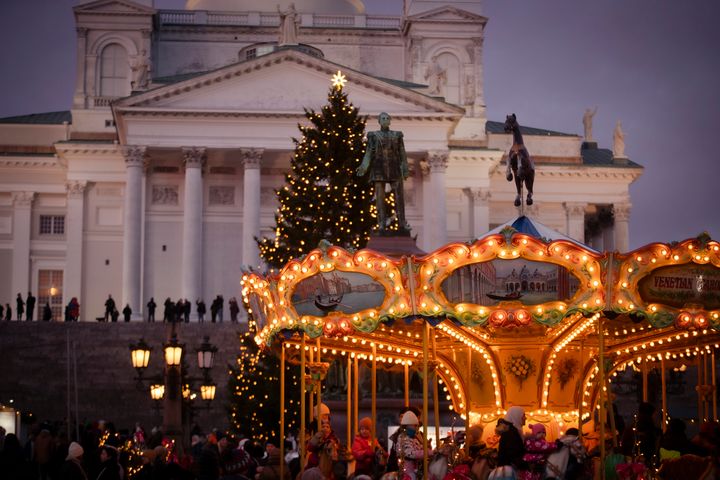 Tuomaan Markkinat valtaa jälleen Senaantintorin 28.11. alkaen