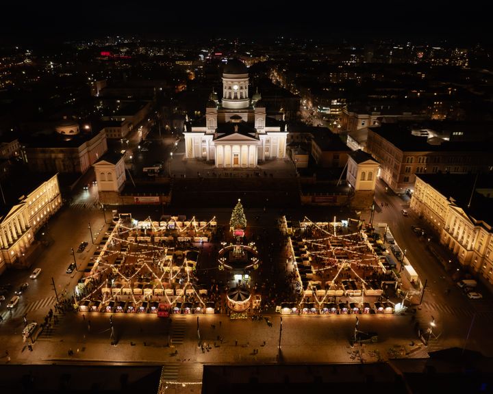 Tuomaan Markkinat jatkuu Senaatintorilla 22.12. saakka
