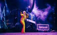 Erika Vikmanin show sykähdytti Helsingin uudenvuodenkonsertissa