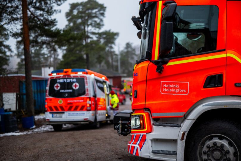Harjoitusalueella liikkuu paljon pelastusajoneuvoja