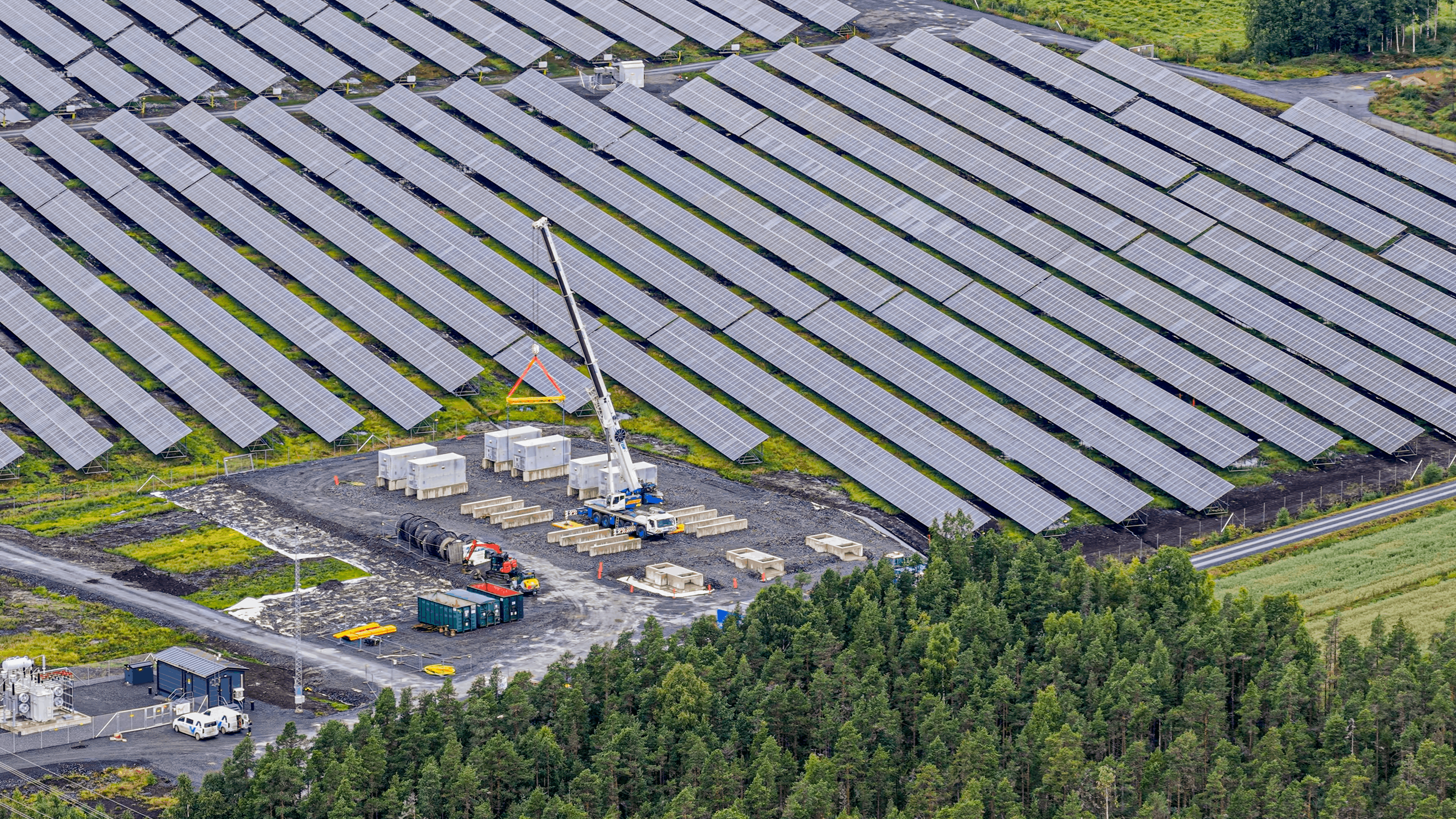 Hankoon rakennetaan aurinkovoimalan ja sähkövaraston yhdistävä energiapuisto