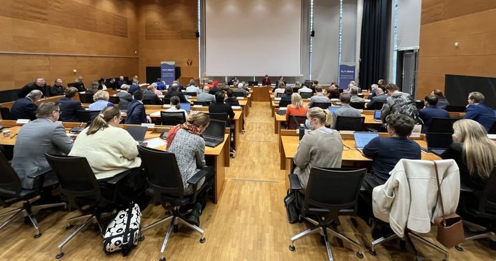 Pirkanmaan liiton maakuntavaltuusto kokouksessaan 24.11. Ylöjärvellä.