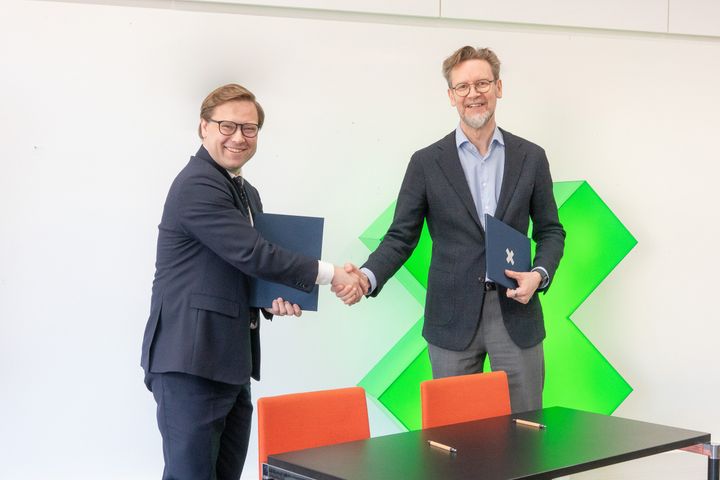 Helsingin pormestari Daniel Sazonov ja Taideyliopiston rehtori Kaarlo Hildén