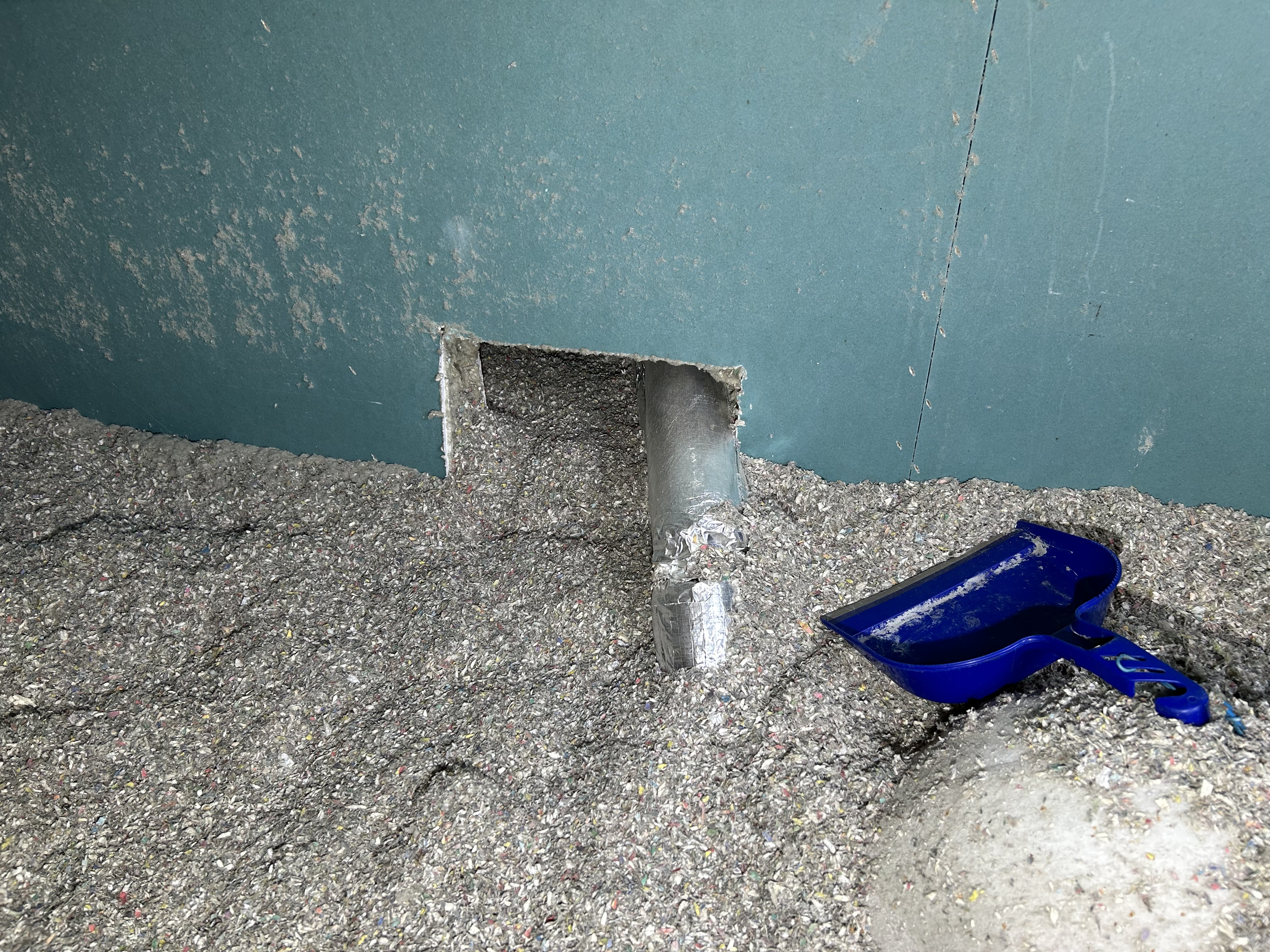 Reikä palo-osastossa