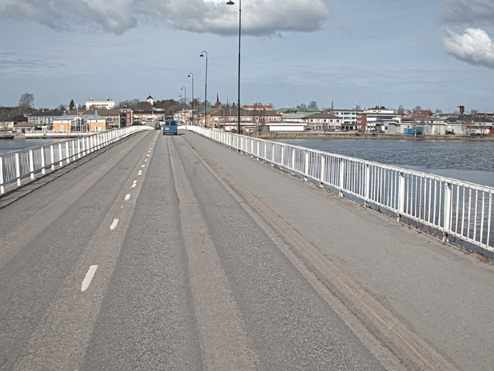 Viktbegränsning införs på stadsbron i Kristinestad och körbanan blir smalare