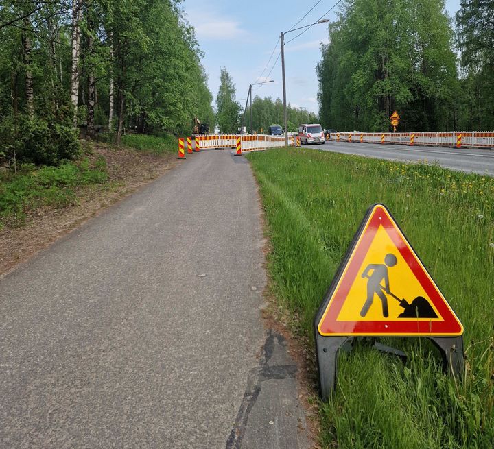 Rakentamisen aikainen liikennejärjestely kevyelle liikenteelle. Kuva: Warmnet Oy