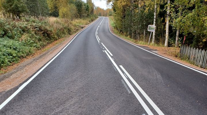 Maantie 16615 Muuramessa kunnostuksen jälkeen. Kuva: Santtu Lytsy/ Keski-Suomen ELY-keskus