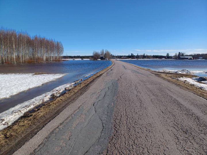 Tulvavesi on noussut Pohjois-Pohjanmaan eteläosissa