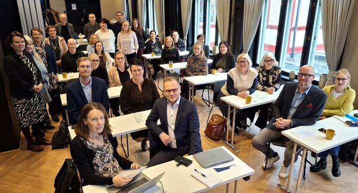 Osallistujat kokoustilassa