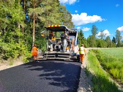 Päällystyöt käynnissä.