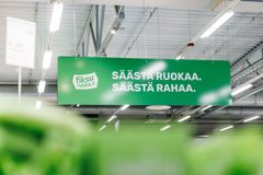 Fiksuruoka myy tuottajien ylijäämää ja hävikkiuhan alla olevia tuotteita tuntuvilla alennuksilla. Kuva: Fiksuruoka.fi