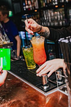 Red Onionissa on tarjolla laaja drinkkien ja muiden juomien valikoima. Kuva Tuomas Vihavainen.