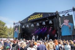 Lakko & Herbalisti esiintymässä Koko Perheen Juhannuksessa kesällä 2025.