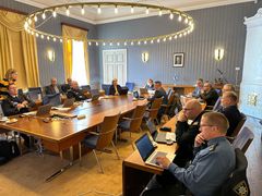Pohjois-Suomen alueellinen valmiustoimikunta kokouksessaan Lääninsalissa