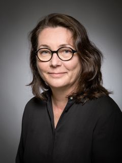 Apollonia-palkinto myönnettiin professori, väestöterveystutkija Liisa Suomiselle