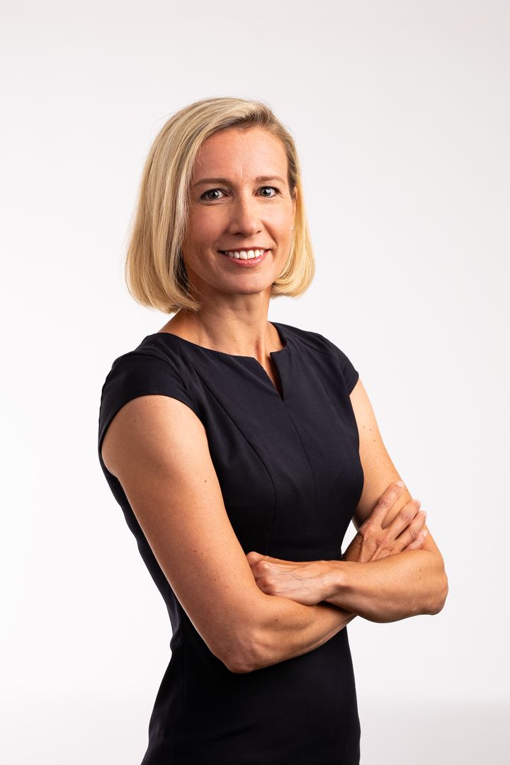 Henkilökuva Laura Wickströmistä.