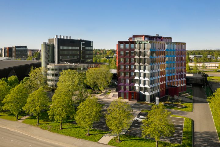 Bild av Veritas huvudkontor: Wellu Hämäläinen.
