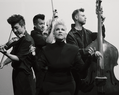 Mezzosopraano Joyce DiDonato ja Time for Three -jousitrio esiintyvät Tampere-talossa 5. elokuuta 2026. Kuva: Lorenzo Cisi