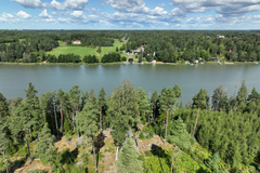 Kreate rakentaa tai parantaa Mt 180 Kurkela–Kuusisto -hankkeessa yhteensä yhdeksän siltaa, joista pisin on näihin maisemiin Kuusistonsalmen yli rakennettava noin 400-metrinen Auvaisbergin silta.