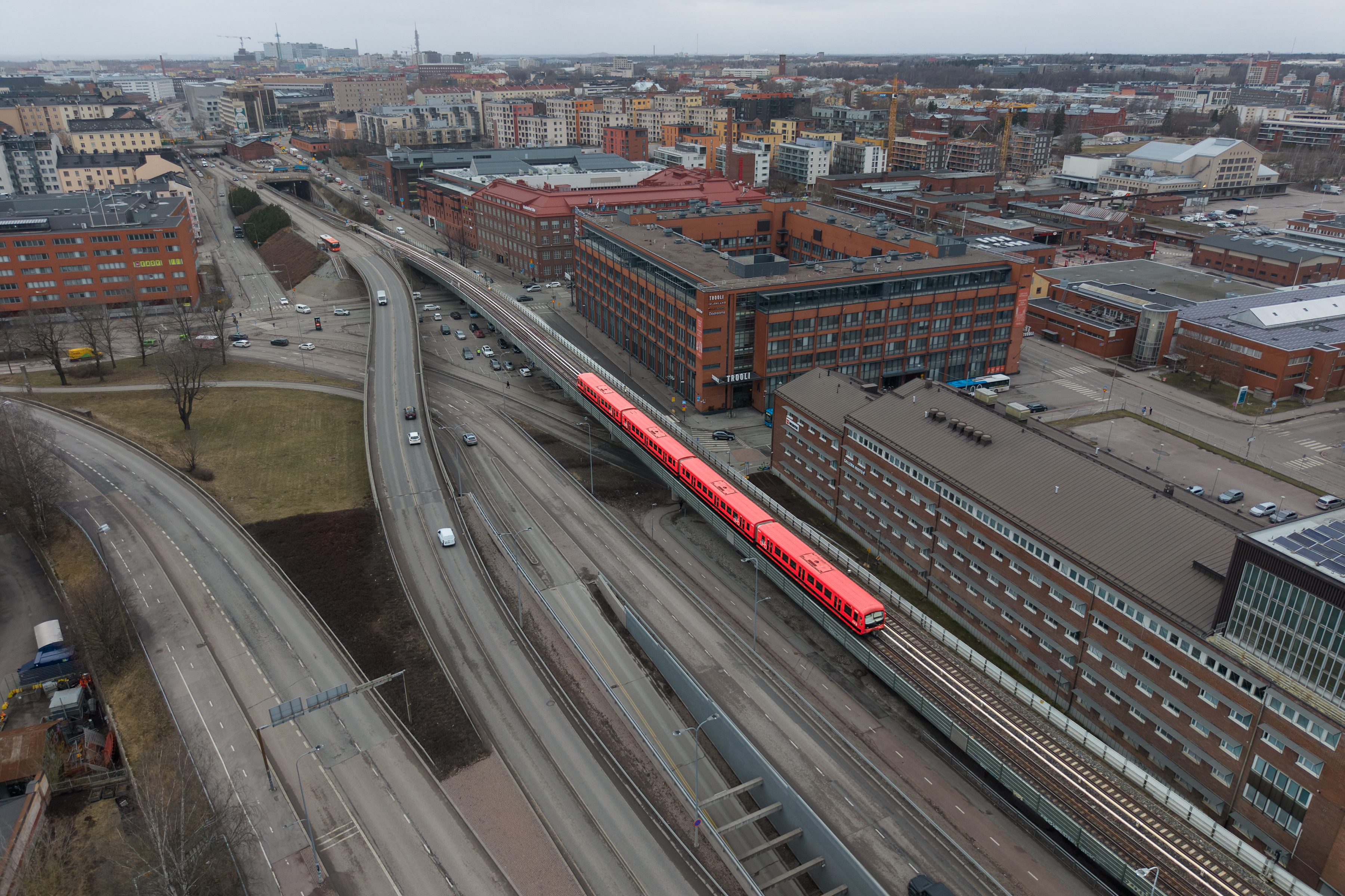 Kreate ja Kaupunkiliikenne sopivat Junatien metrosillan rakentamisesta