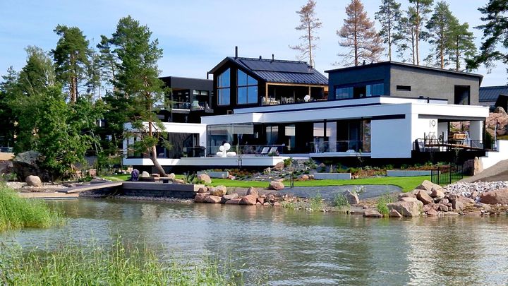 Alla hem på Bostadsmässan i Lovisa hade havsutsikt. Villa Havet blev publikens favorit. Bild: Sirpa Mikkolainen